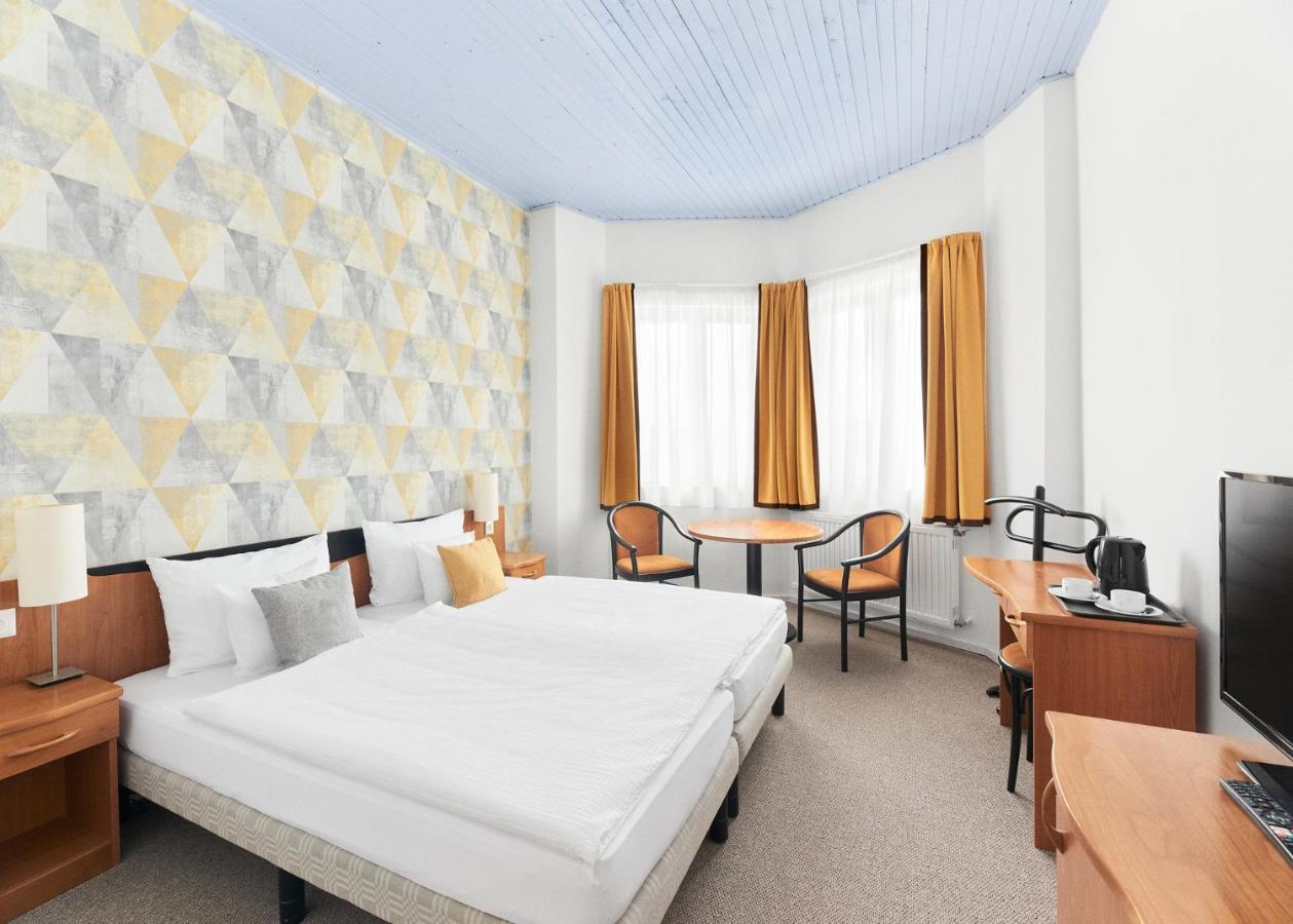 Lorelei Pension Adults Only Gyenesdiás Екстериор снимка