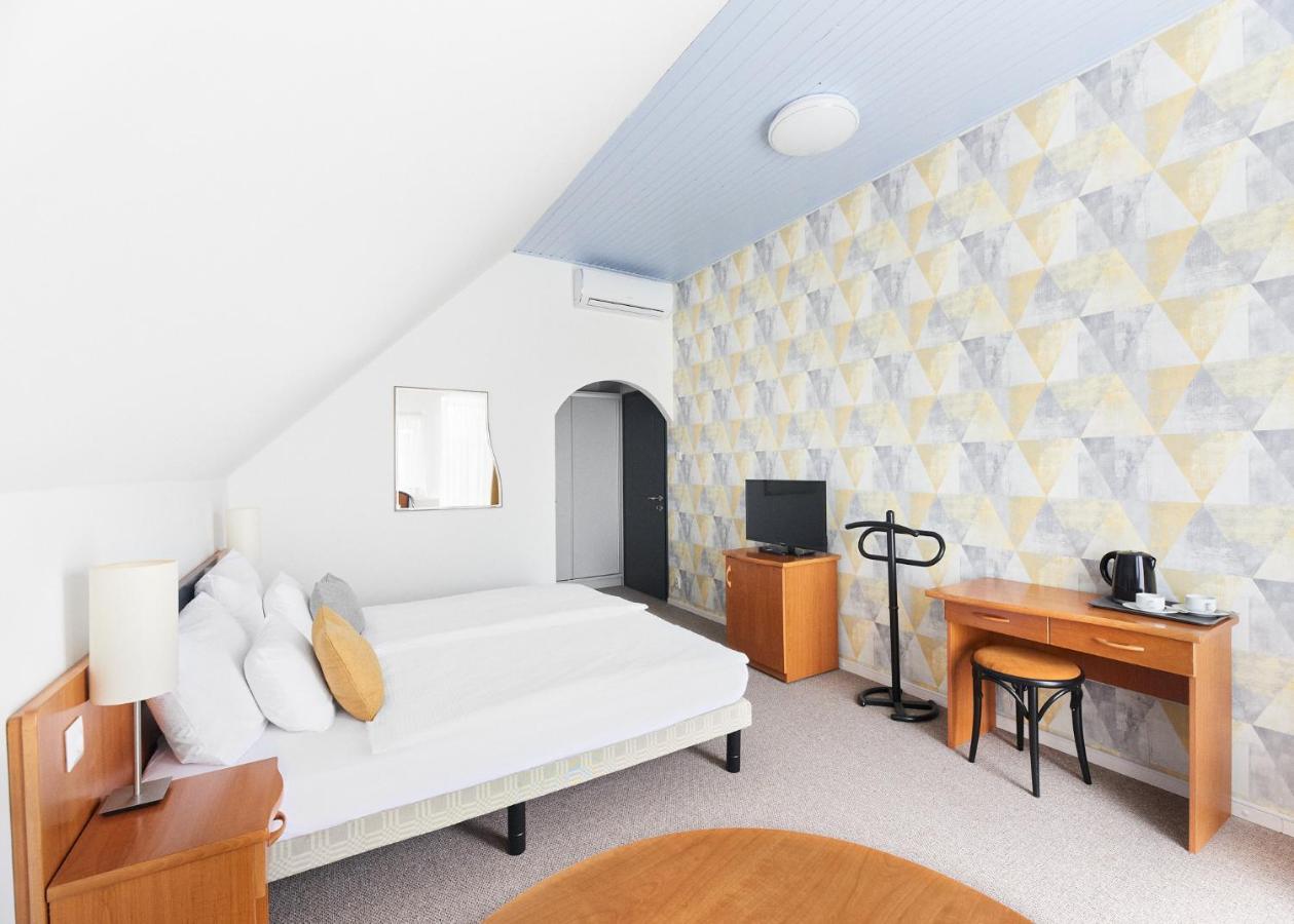Lorelei Pension Adults Only Gyenesdiás Екстериор снимка