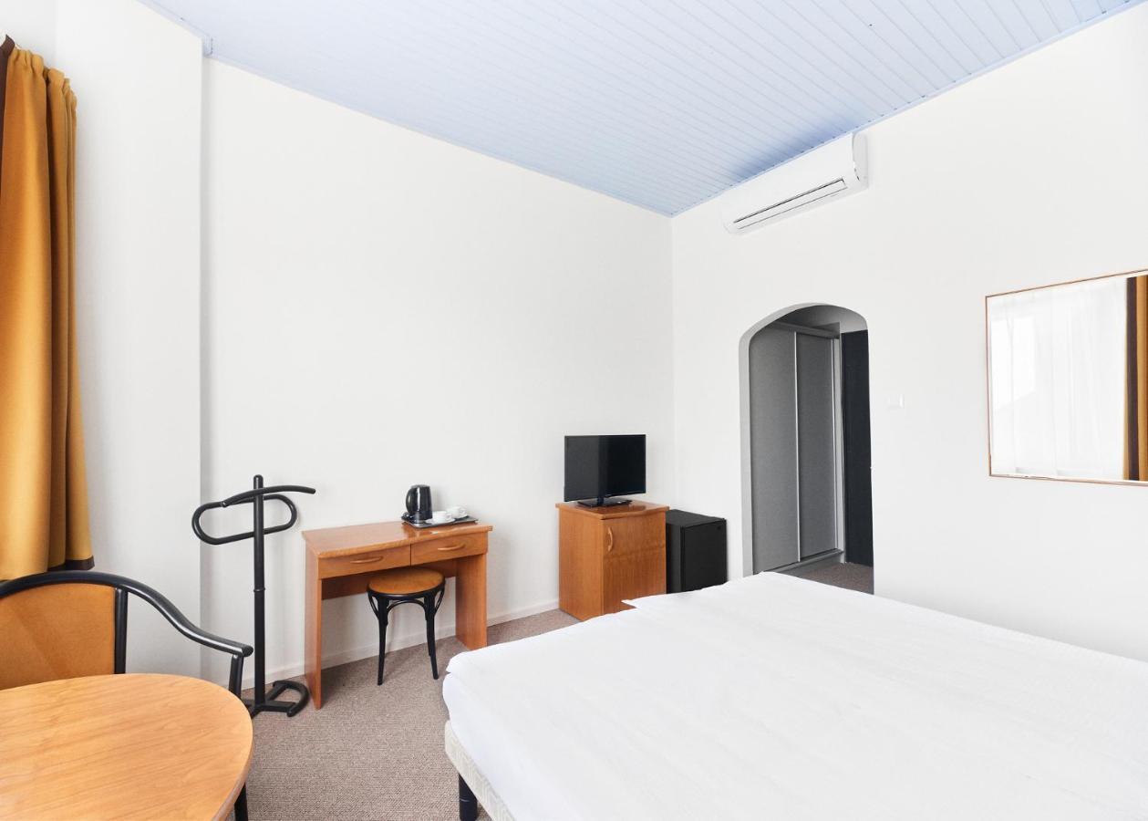 Lorelei Pension Adults Only Gyenesdiás Екстериор снимка