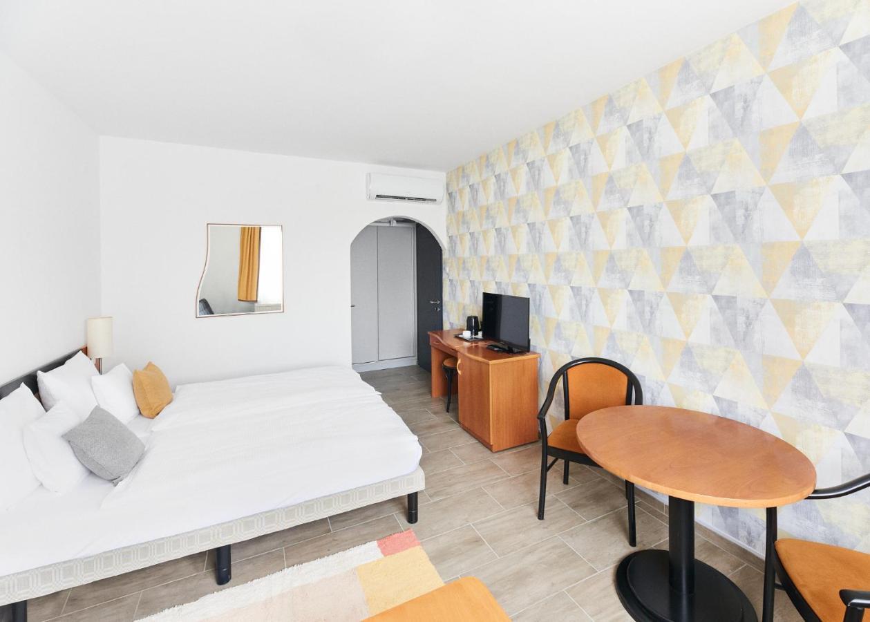 Lorelei Pension Adults Only Gyenesdiás Екстериор снимка