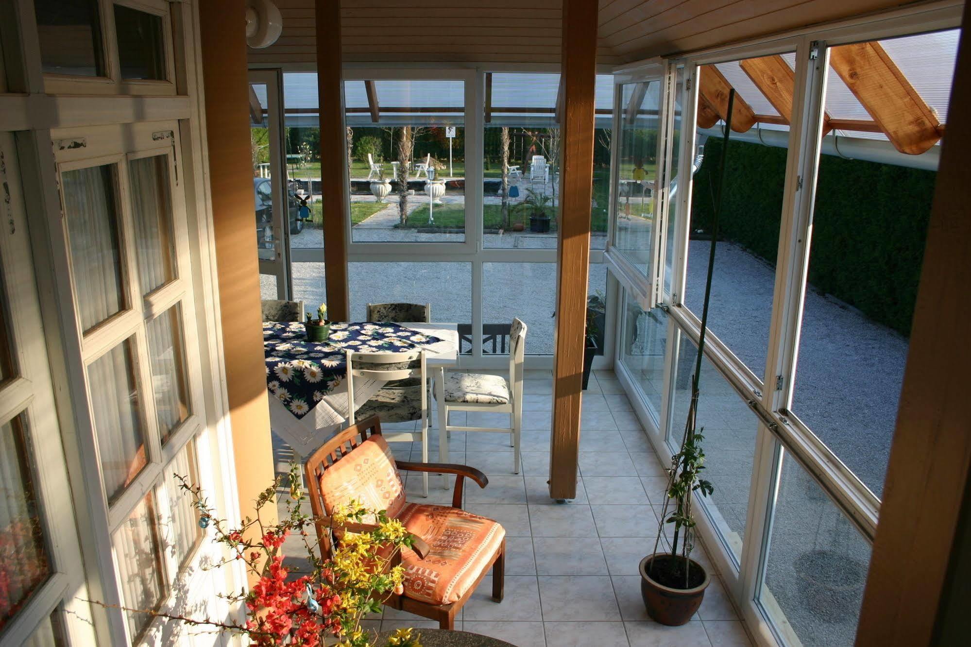 Lorelei Pension Adults Only Gyenesdiás Екстериор снимка
